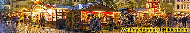 Weihnachtsmarkt-Reisen Hildesheim in Niedersachsen 2024 2025, Weihnachtszauber auf dem historischen Marktplatz.