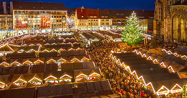 Weihnachtsmarkt-Reisen Ulm Donau 2023 2024 Baden-Württemberg, Ulmer Weihnachtsmarkt auf dem Münsterplatz in Schwaben 